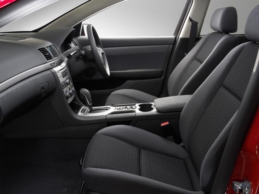  Holden Commodore Omega 2006 года  (фото 23 из 51)